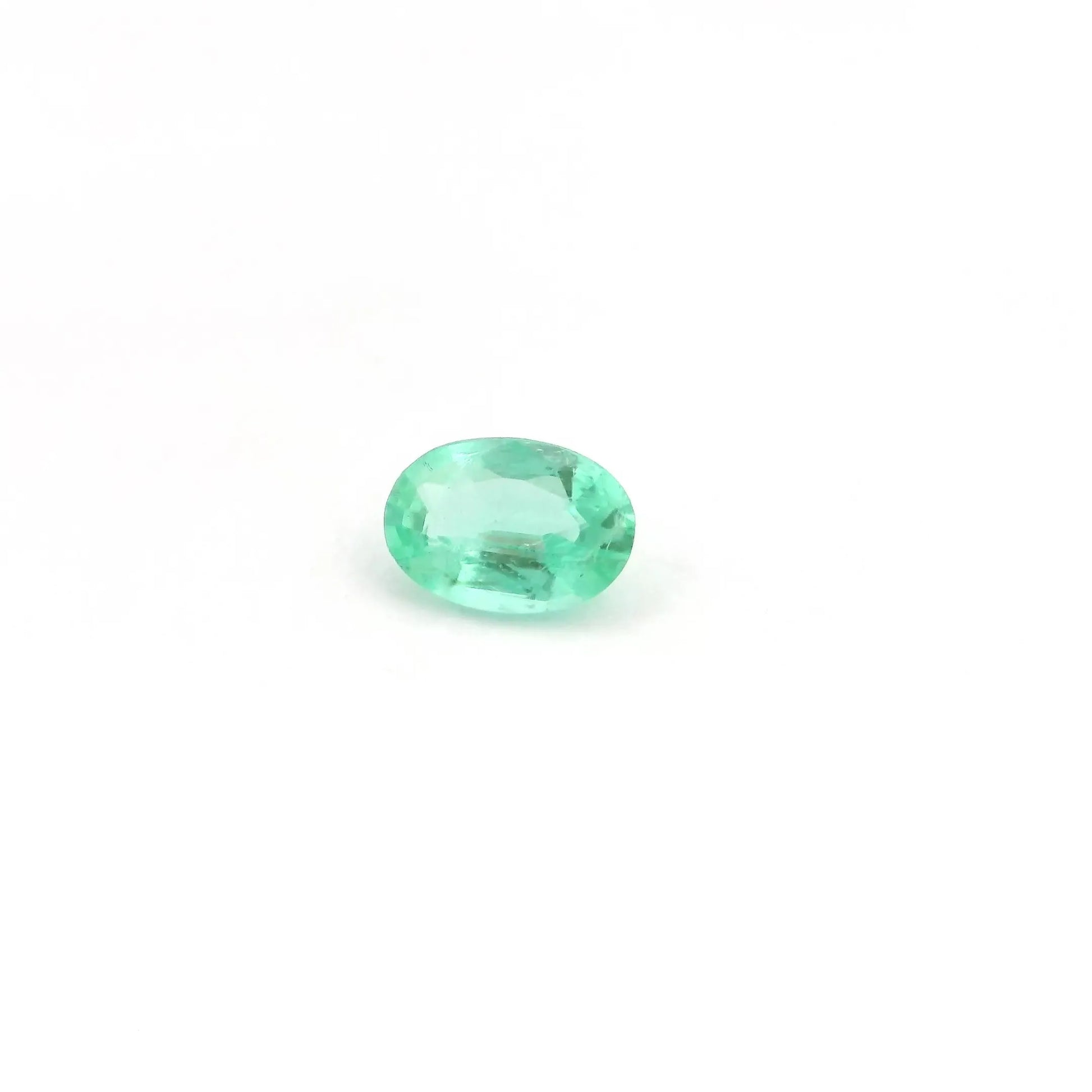 0.42ct Oval Natural Emerald (Colour Green, Clarity Slightly Included, Cut Faceted)
