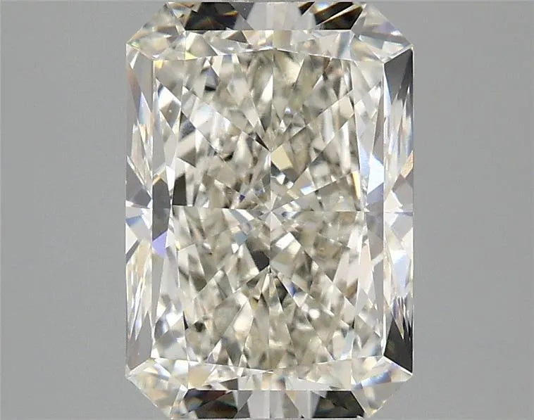 3.02ct Radiant Lab Grown Diamond (Colour H, Clarity VVS2, IGI Certified)