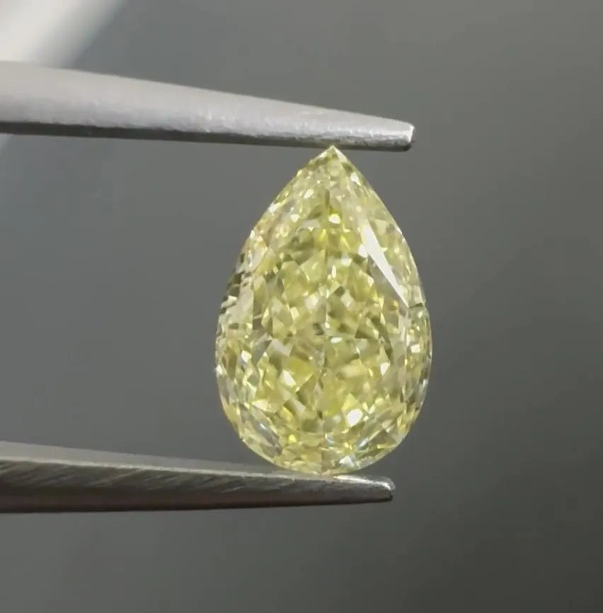0.51ct Pear Natural Diamond (Colour Fancy Light Yellow, Clarity VVS1, GIA Certified)