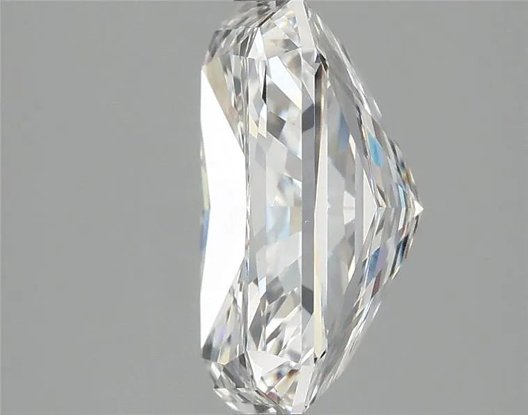 4.00ct Radiant Lab Grown Diamond (Colour F, Clarity VVS2, IGI Certified)